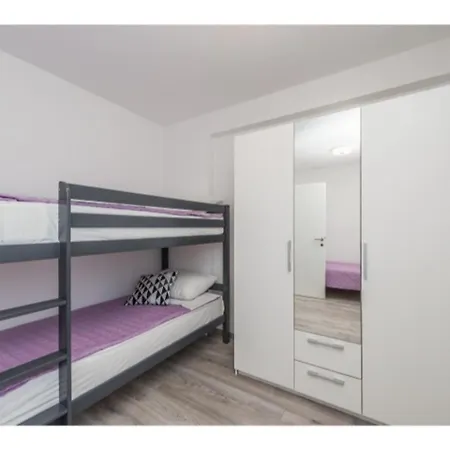 Modern In Pako Tane With Barbecue Apartman *
